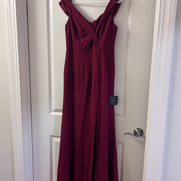 NWT Lulu’s Song of Love Wine Red Off-the-Shoulder Maxi Dress. Size Large. - Picture 4 of 7